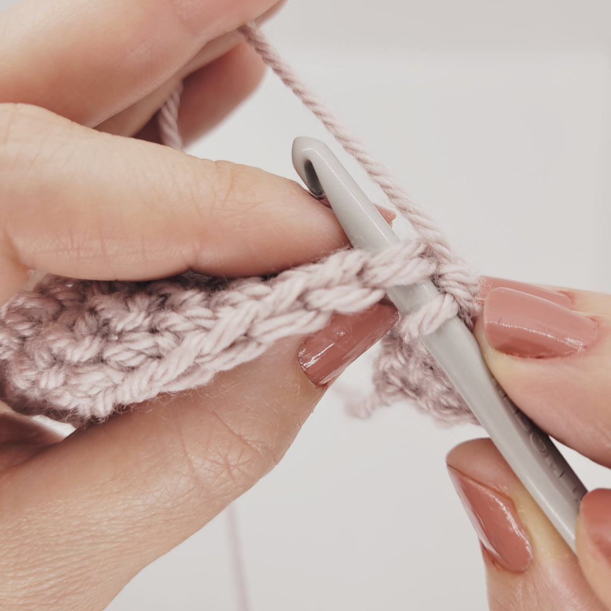 Single crochet (sc) – Julivia